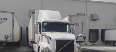 Cardiologists are doctors who specialize in diagnosing and trting diseases or conitions of the heart and blood.